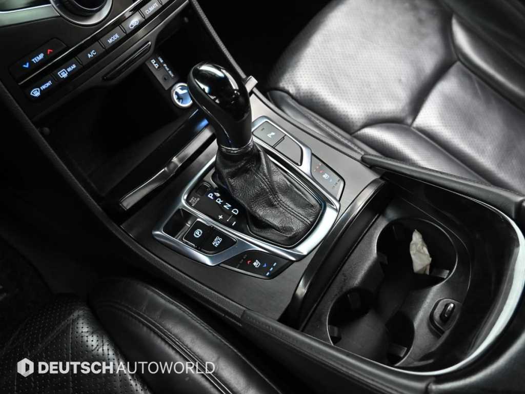 HYUNDAI Grandeur - Vista 9