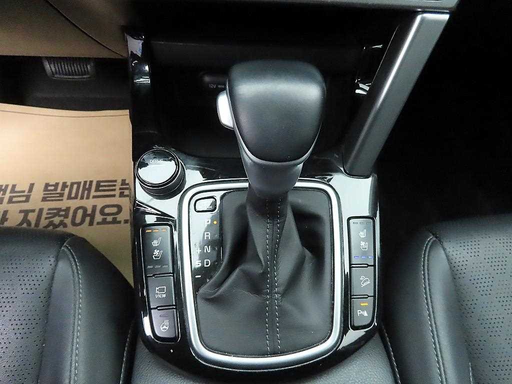KIA Seltos - Vista 10