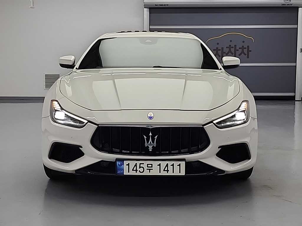 Maserati Ghibli - Vista 2