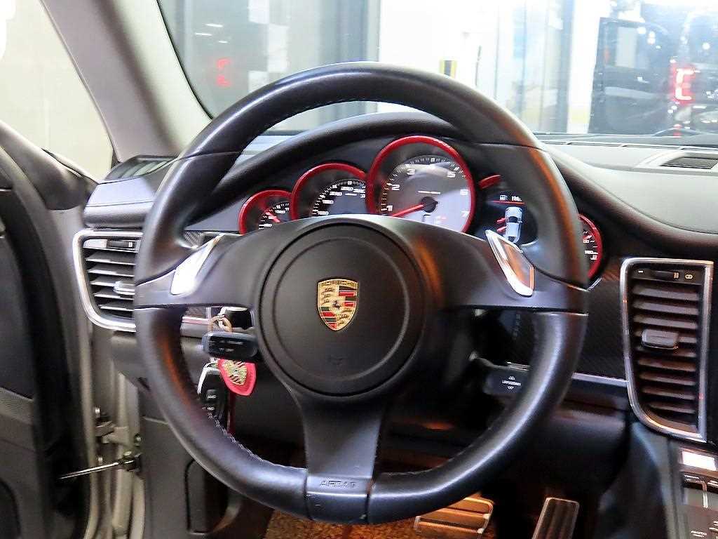 Porsche Panamera - Vista 8