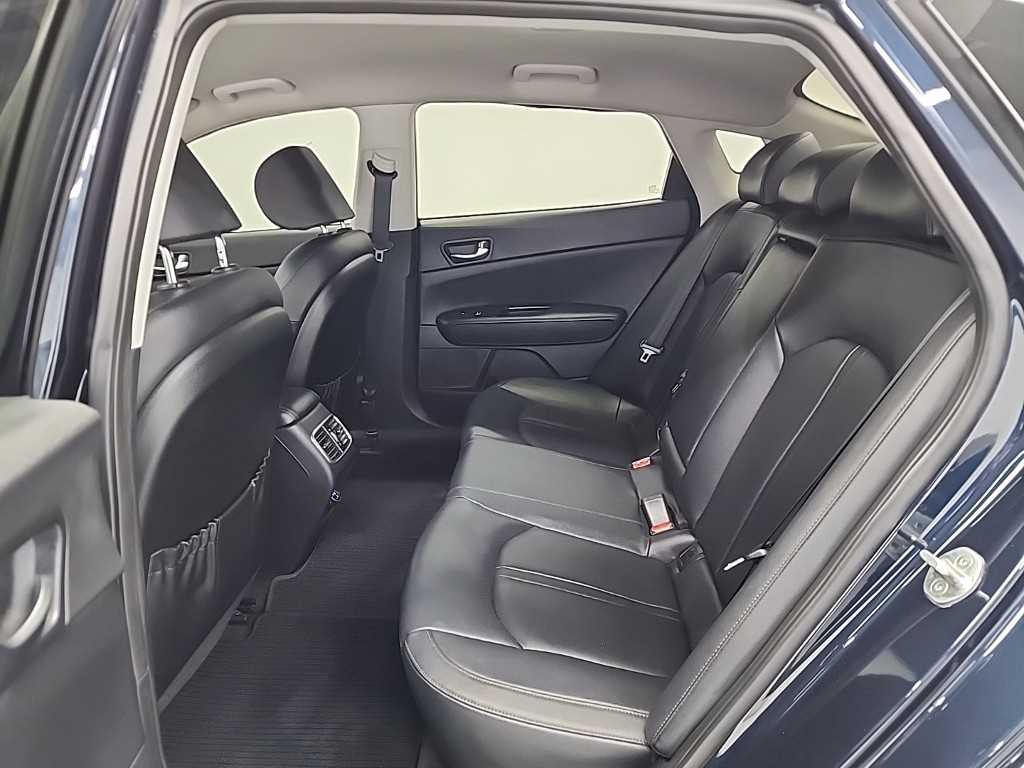KIA K5 - Vista 12