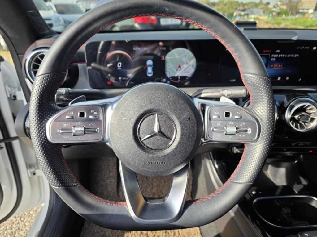 Mercedes Benz CLA Class - Vista 9
