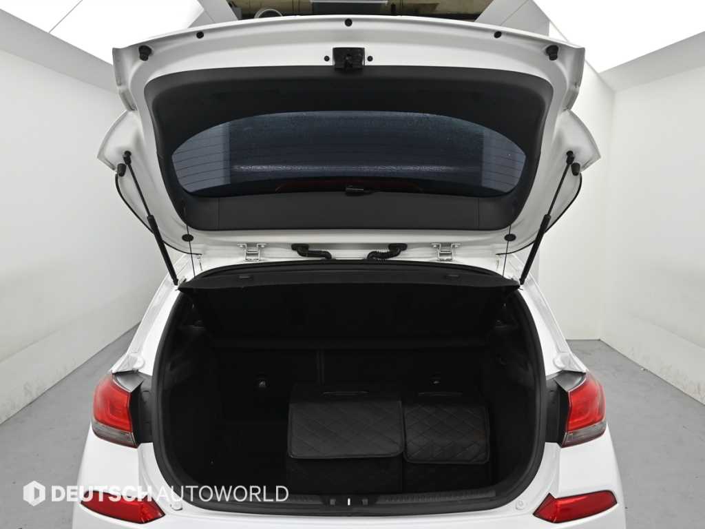 HYUNDAI i30 2018 Blanco - Importación desde Corea - HF Imports Iquique - Foto 19