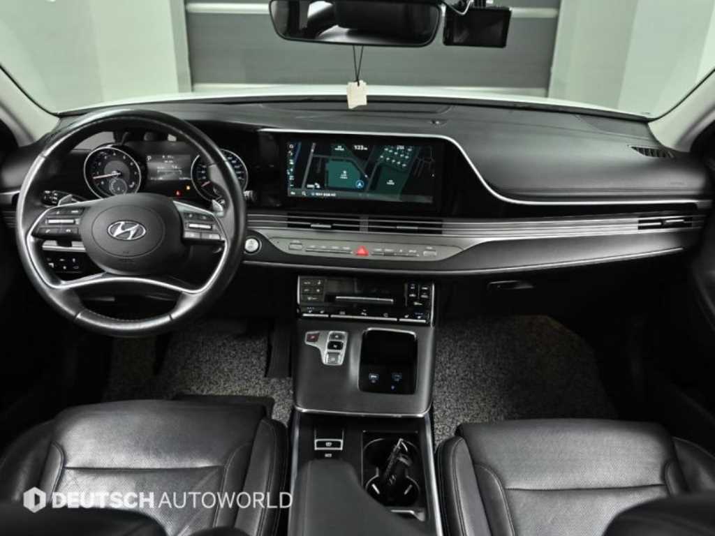 HYUNDAI Grandeur - Vista 9