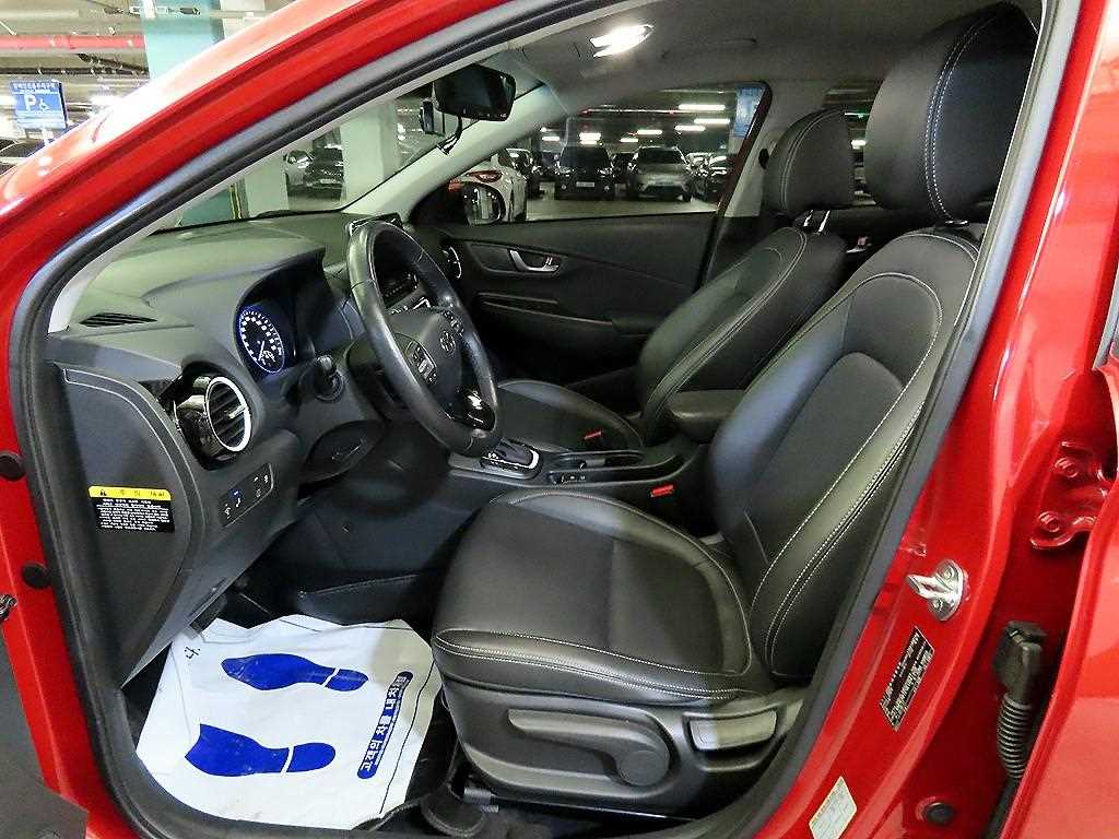 HYUNDAI Kona - Vista 6