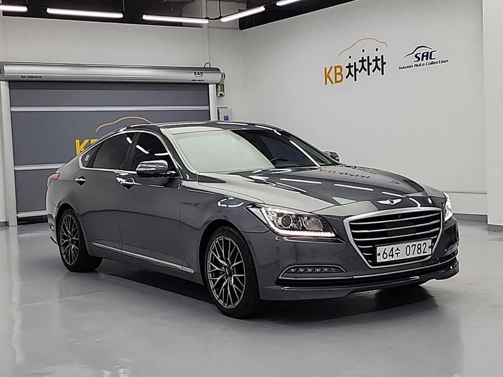 HYUNDAI Genesis - Vista 4
