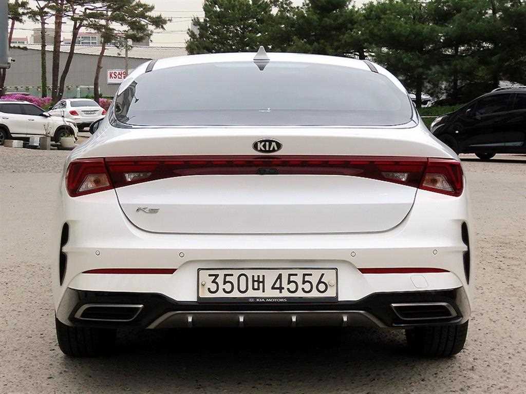 KIA K5 - Vista 4