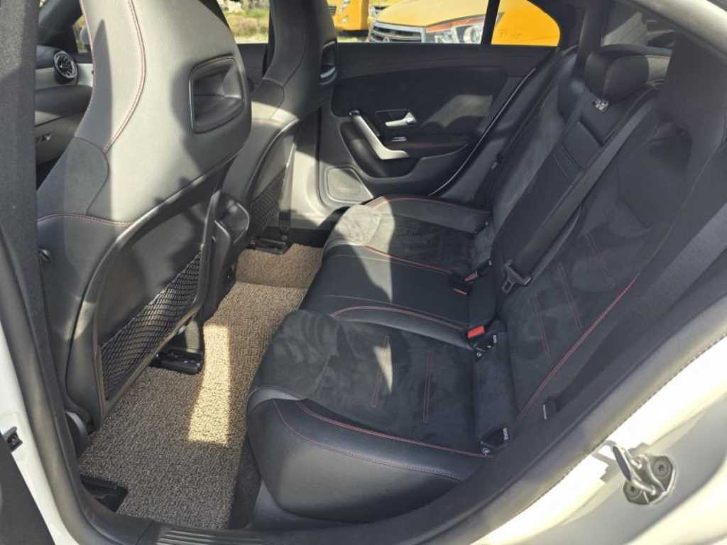 Mercedes Benz CLA Class - Vista 6