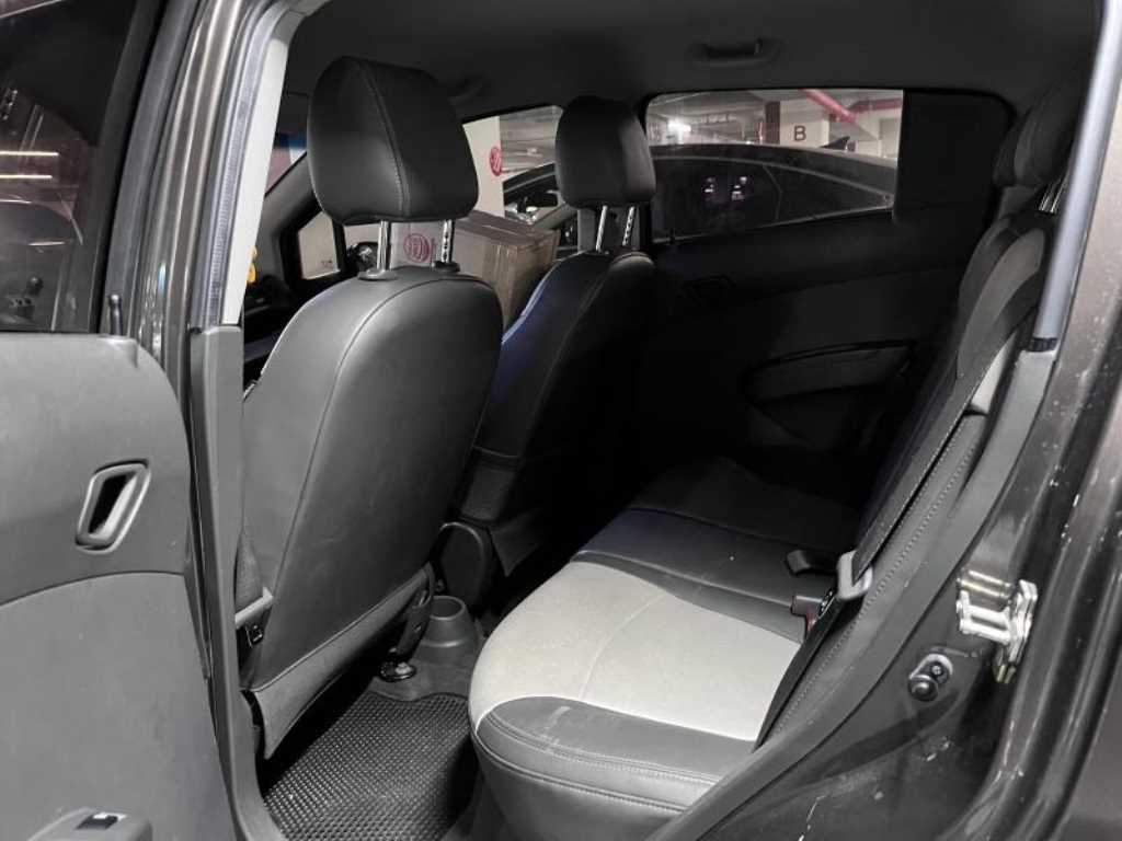 Chevrolet Spark - Vista 4