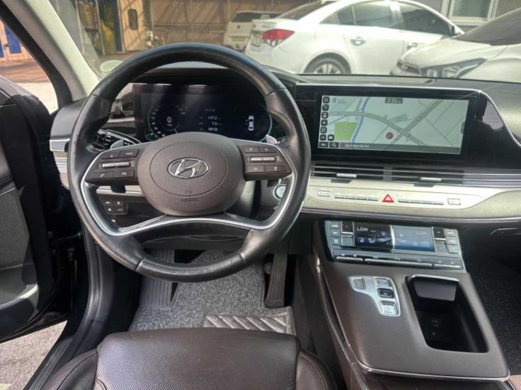 HYUNDAI Grandeur - Vista 6