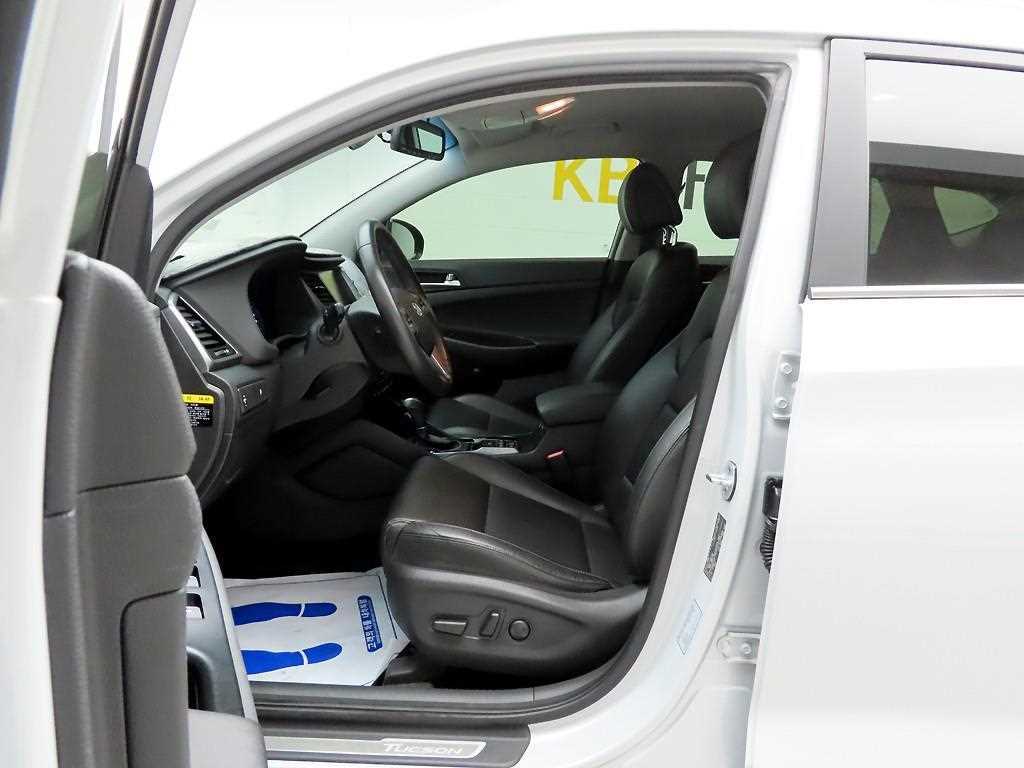 HYUNDAI Tucson - Vista 11