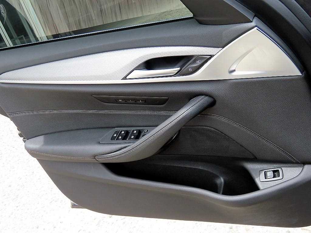 BMW 5 Series - Vista 12