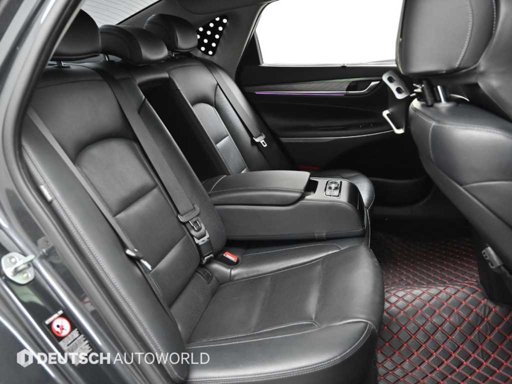 HYUNDAI Grandeur - Vista 12