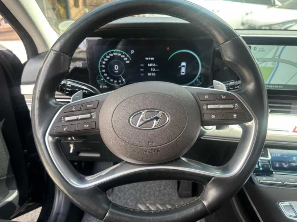 HYUNDAI Grandeur - Vista 8