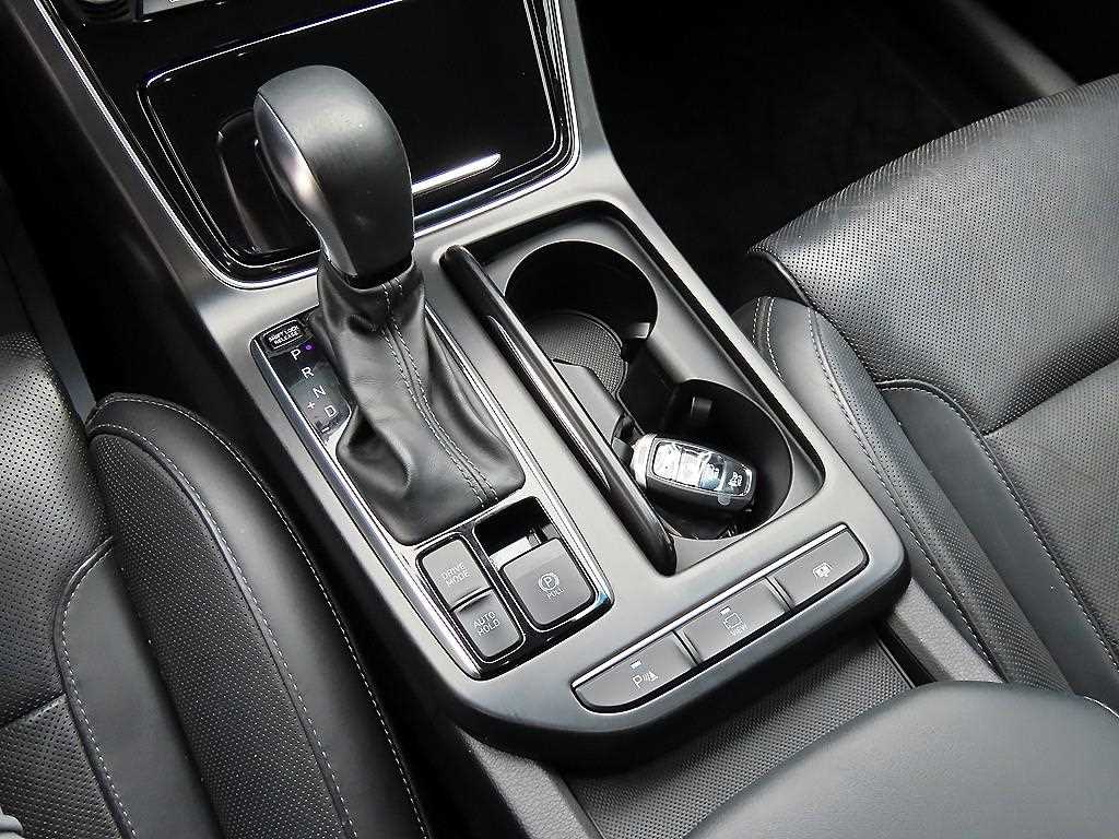 HYUNDAI Grandeur - Vista 11
