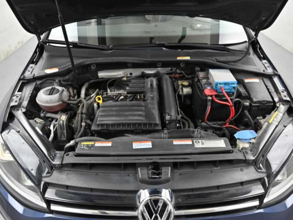 Volkswagen Golf - Vista 6