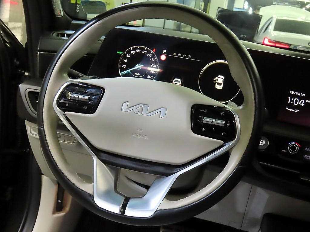 KIA K8 - Vista 8