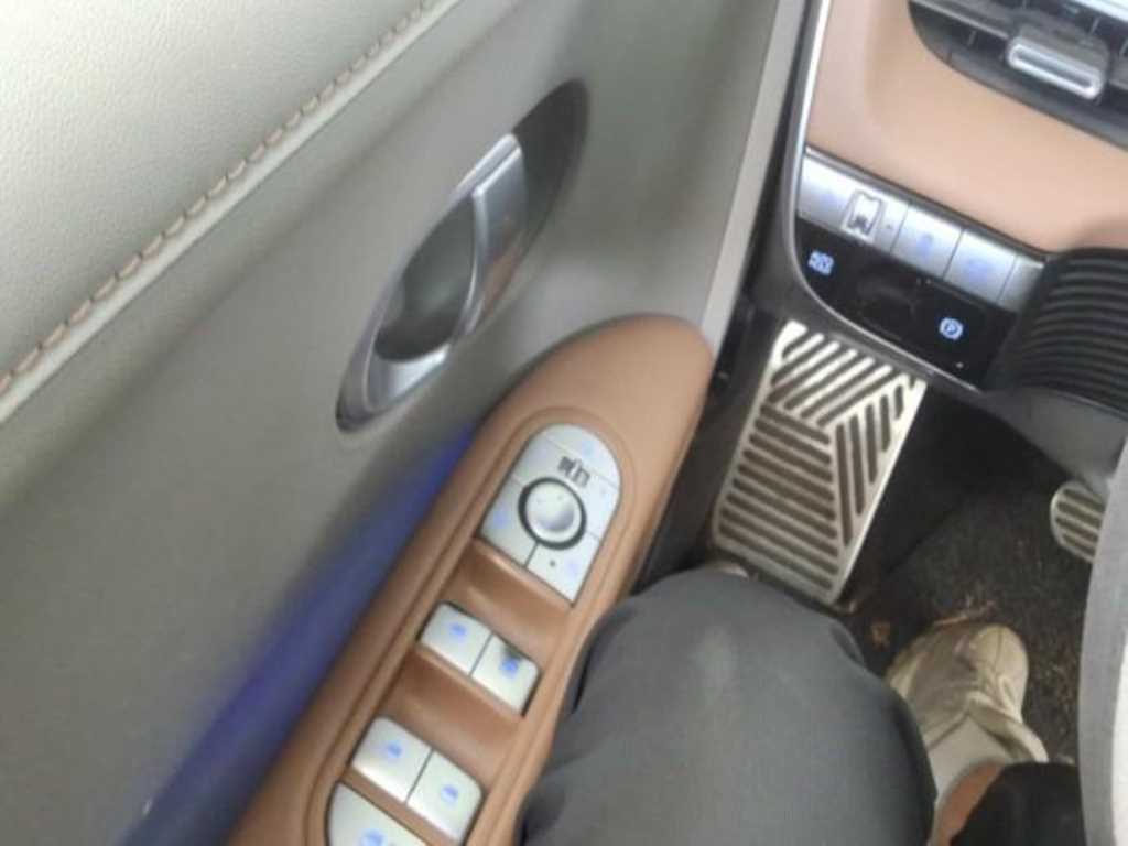 HYUNDAI Ioniq 5 - Vista 3