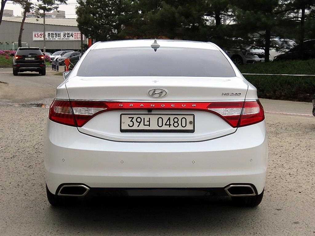 HYUNDAI Grandeur - Vista 4