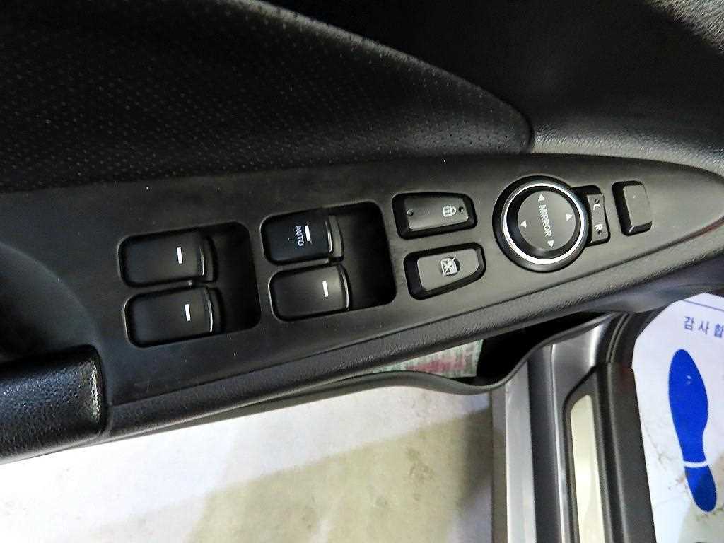 HYUNDAI Sonata 2011 Gris - Importación desde Corea - HF Imports Iquique - Foto 13