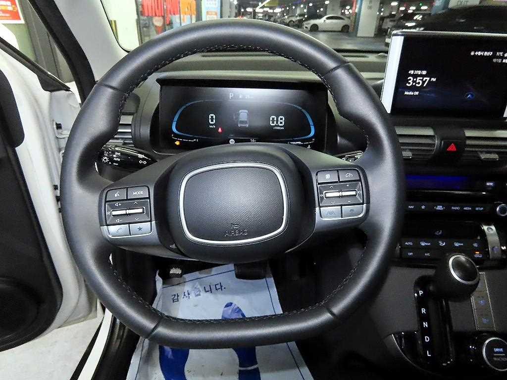 HYUNDAI Casper - Vista 8