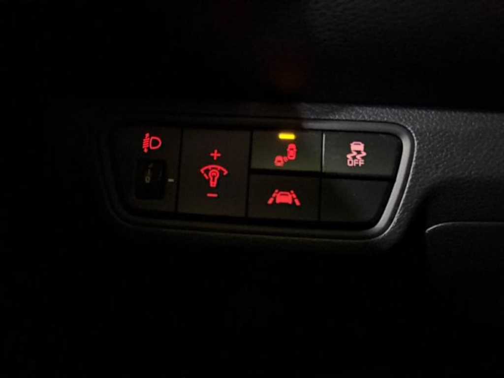 KIA K3 2019 Gris - Importación desde Corea - HF Imports Iquique - Foto 15