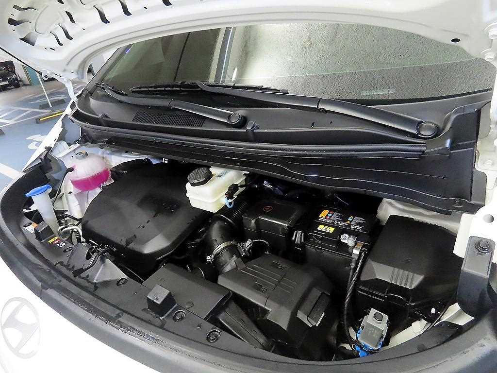 HYUNDAI Staria 2025 Blanco - Importación desde Corea - HF Imports Iquique - Foto 19