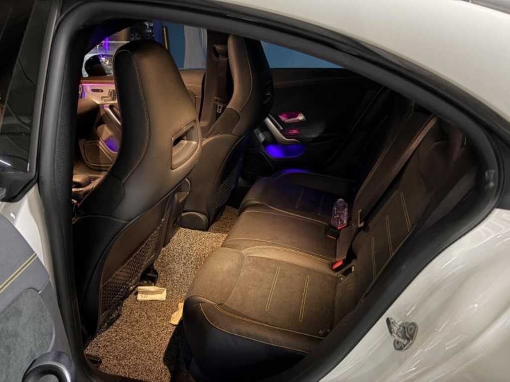 Mercedes Benz CLA Class - Vista 10