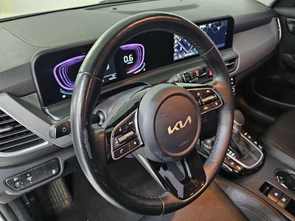 KIA Seltos - Vista 9