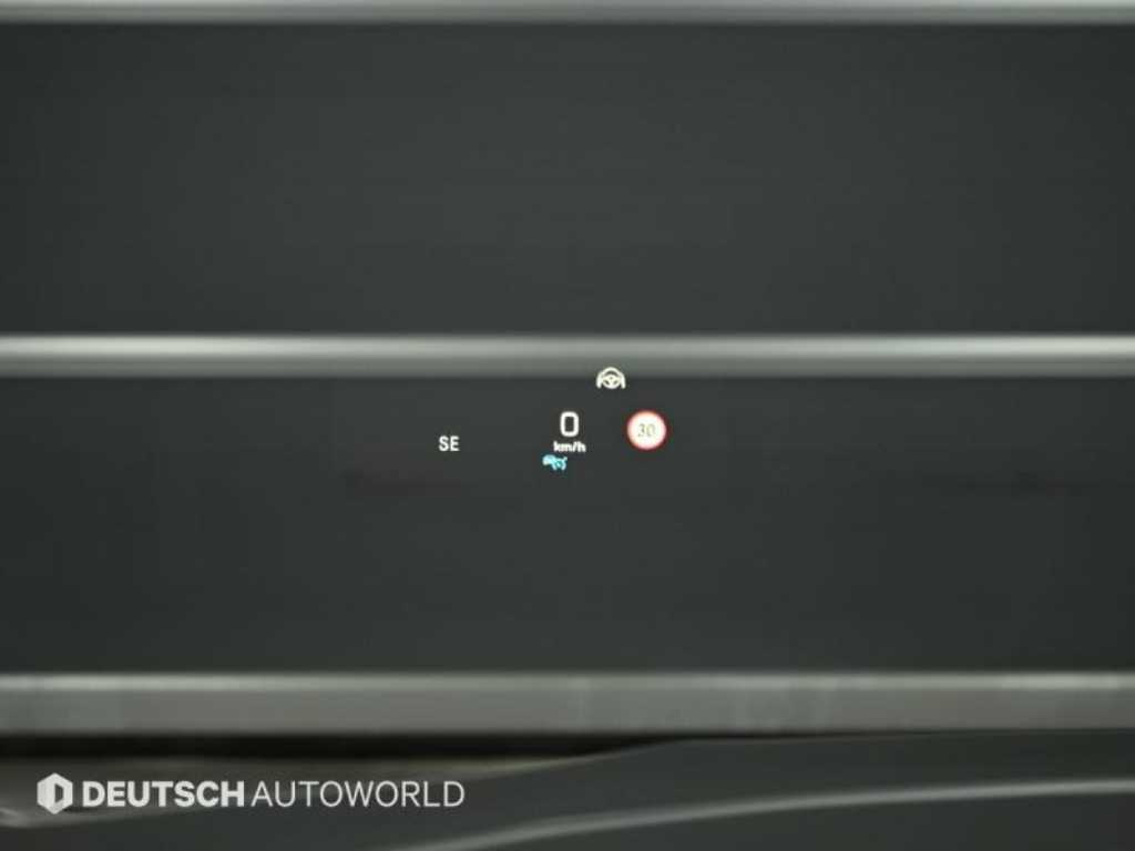 Mercedes Benz GLC Class - Vista 5