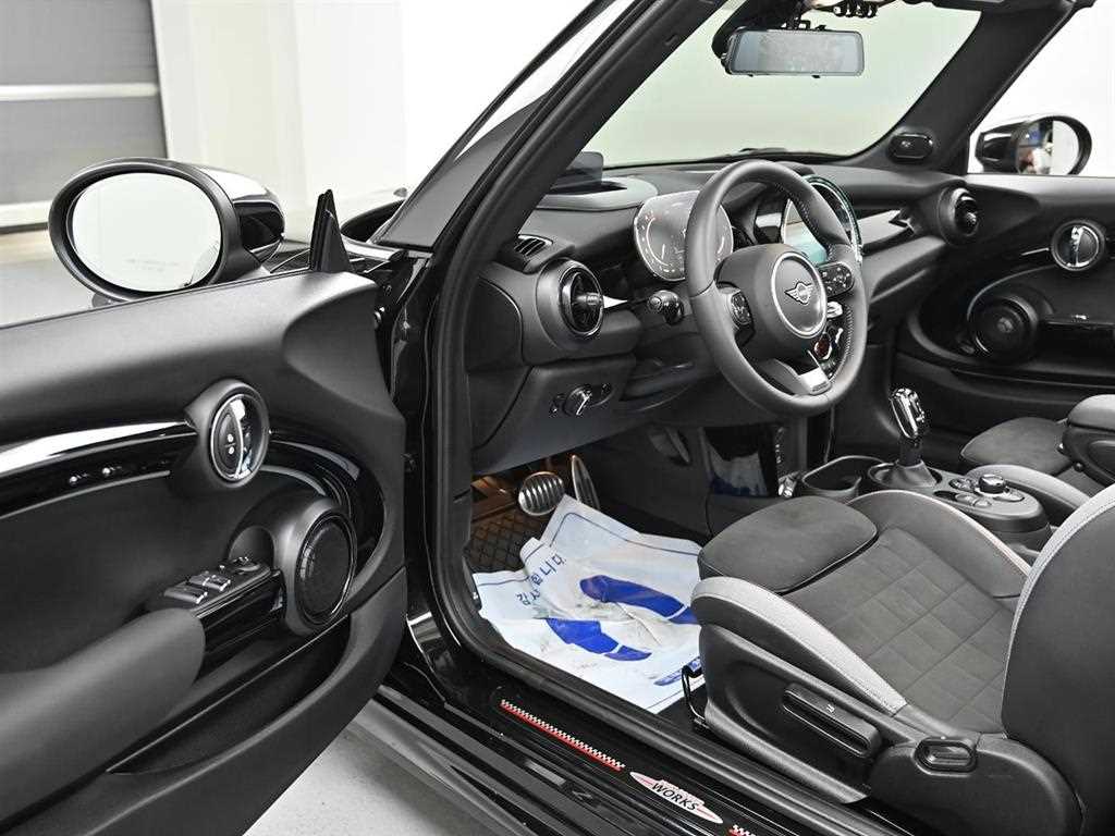 Mini Cooper Convertible - Vista 11