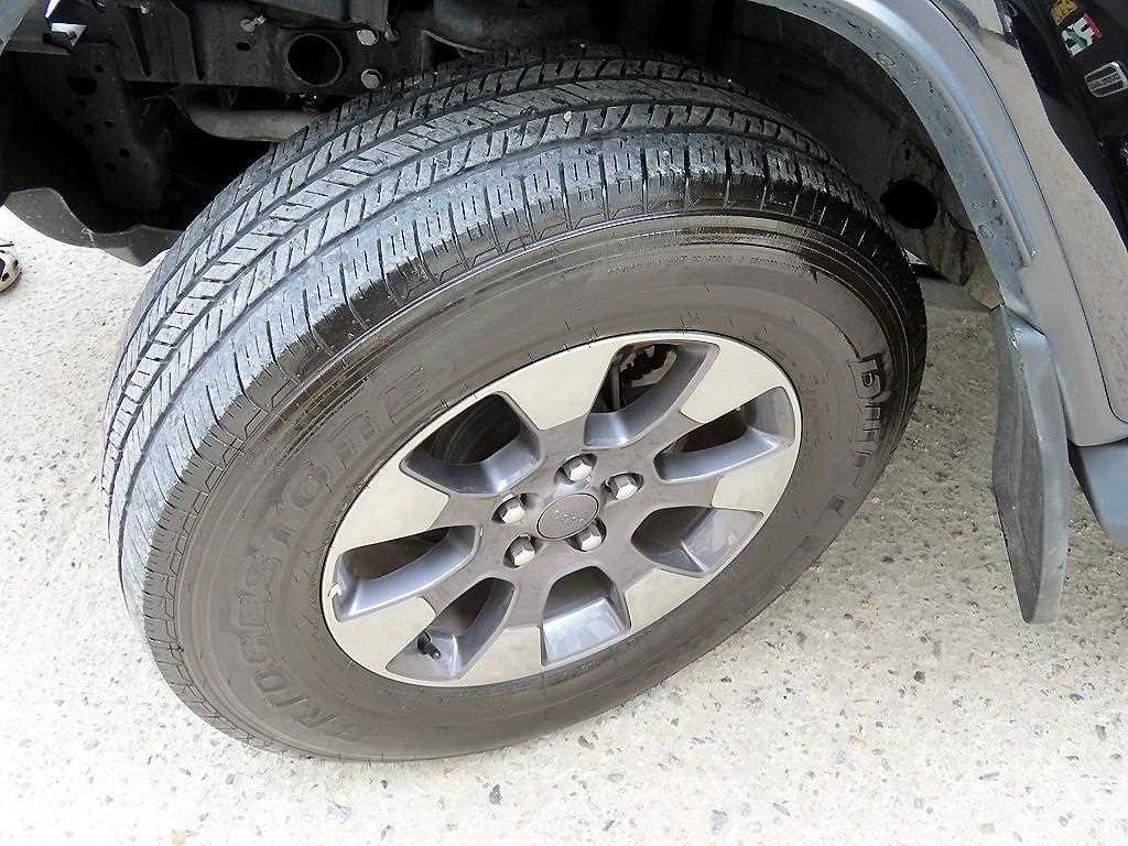 Jeep Wrangler - Vista 9