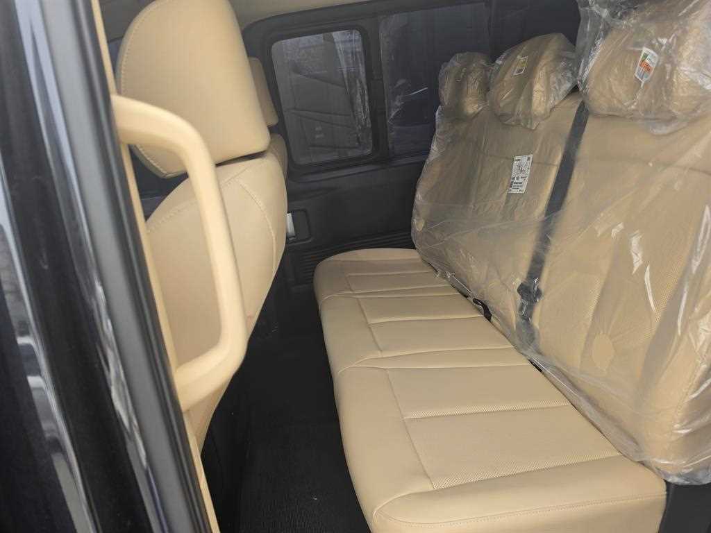 HYUNDAI Staria - Vista 4