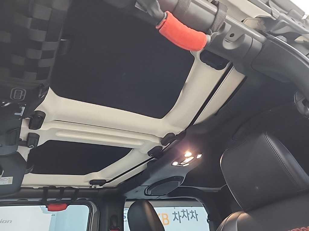 Jeep Wrangler 2023 Gris - Importación desde Corea - HF Imports Iquique - Foto 13