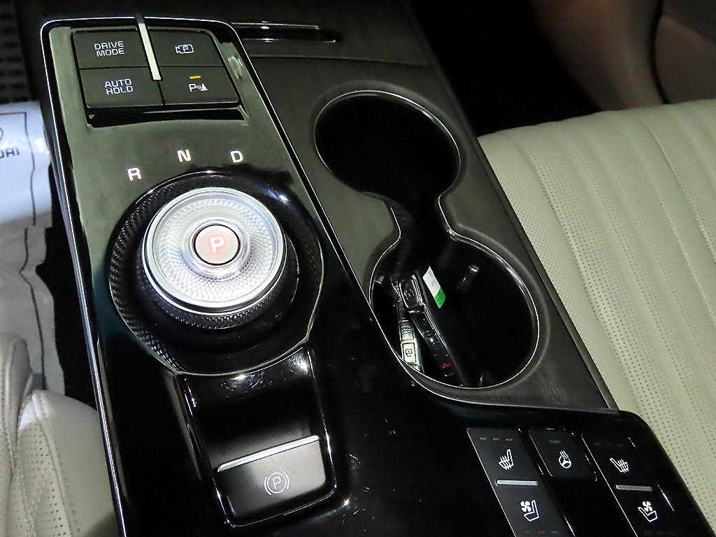 KIA K8 - Vista 12