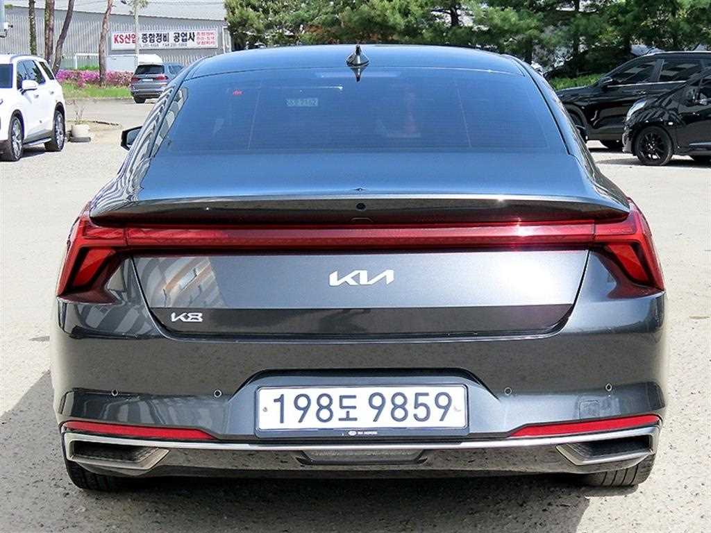KIA K8 - Vista 4
