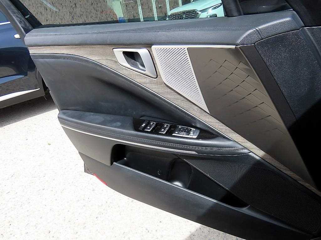 KIA K8 - Vista 11