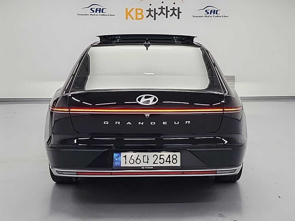 HYUNDAI Grandeur - Vista 3