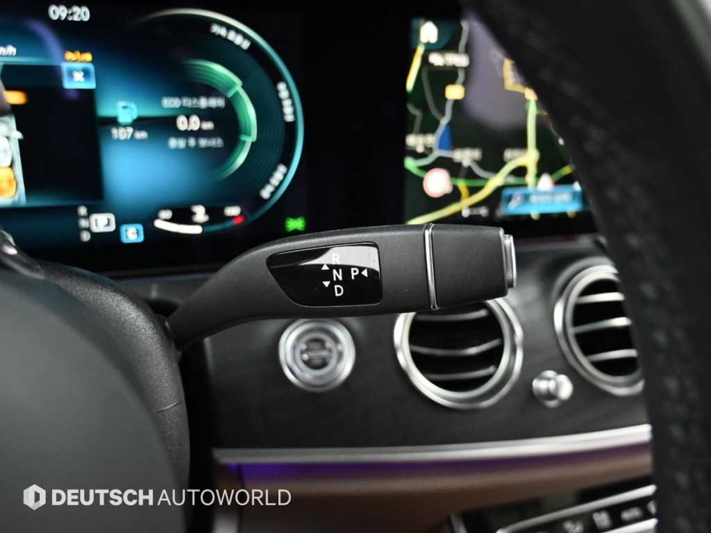 Mercedes Benz E class - Vista 9