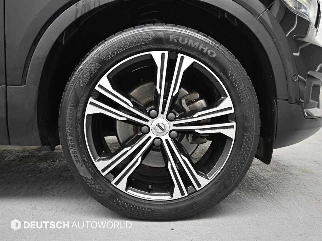 Volvo XC40 - Vista 5
