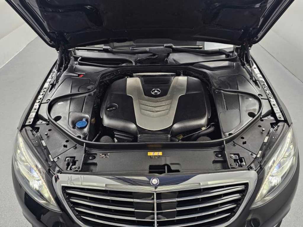Mercedes Benz S Class - Vista 6