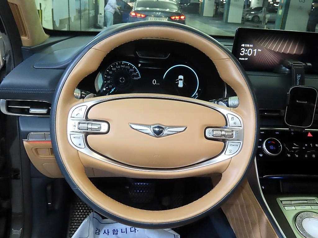 Genesis GV80 - Vista 8