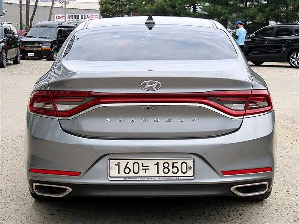 HYUNDAI Grandeur - Vista 4