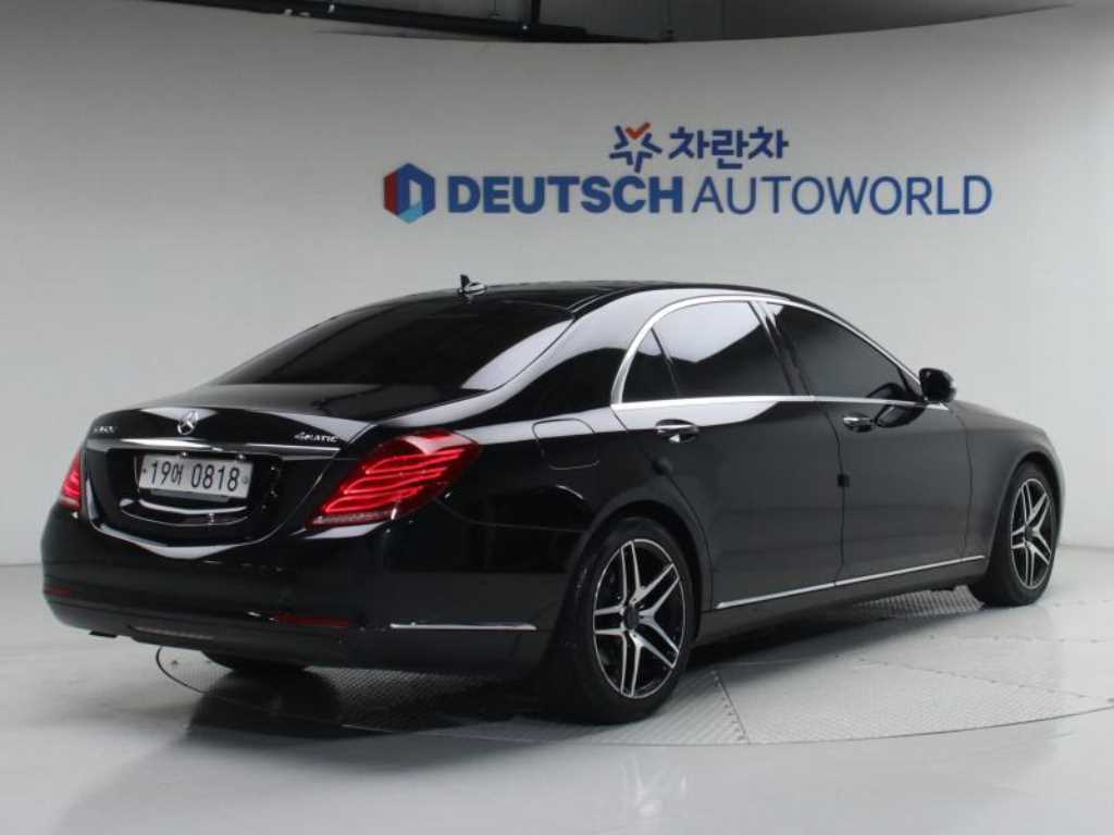 Mercedes Benz S Class - Vista 3