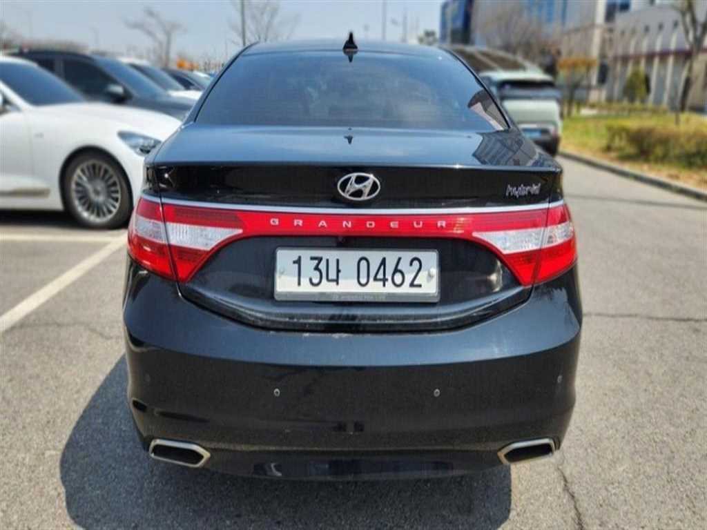 HYUNDAI Grandeur - Vista 4