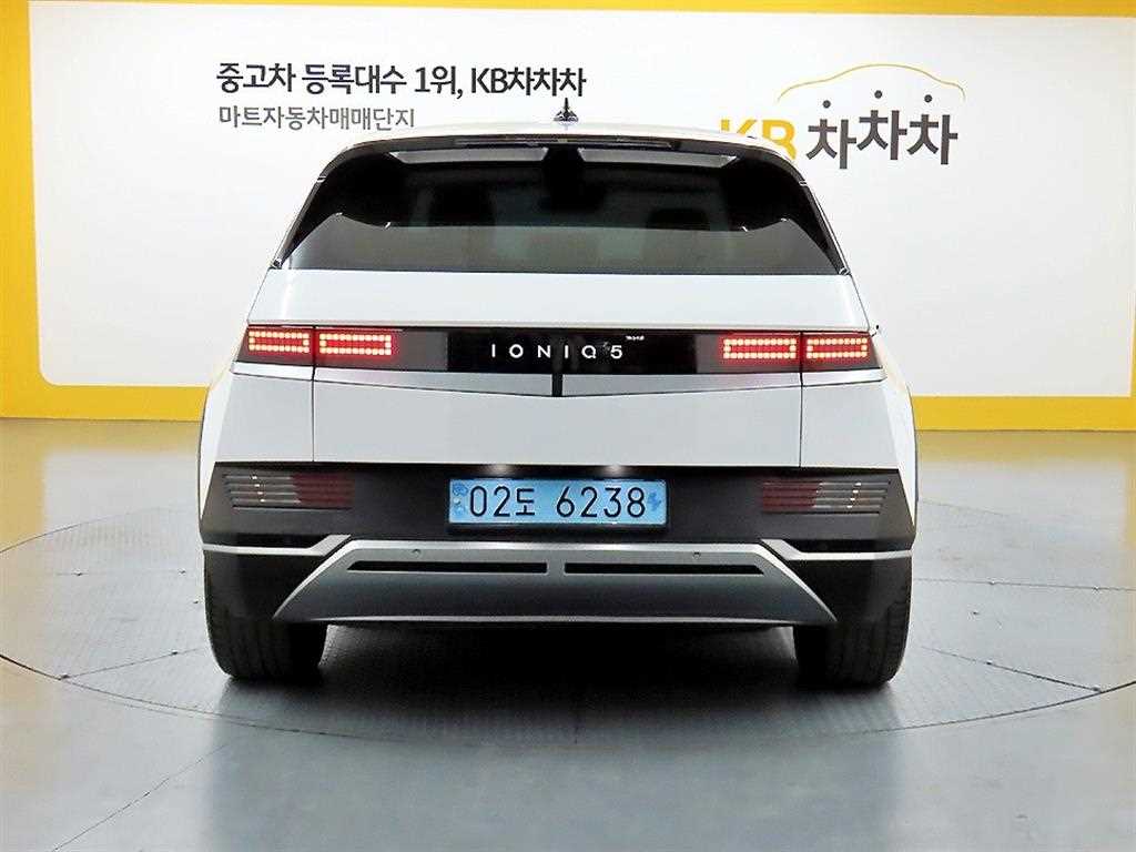 HYUNDAI Ioniq 5 - Vista 3
