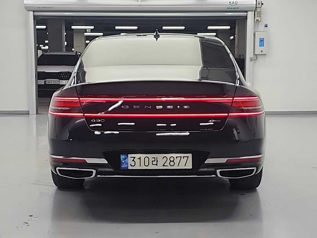 Genesis G90 - Vista 3