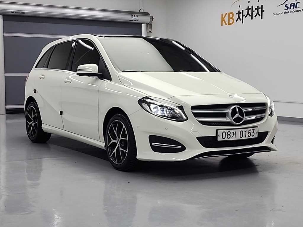 Mercedes Benz B Class (MY B) - Vista 4
