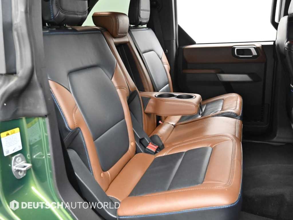 Ford Bronco - Vista 12