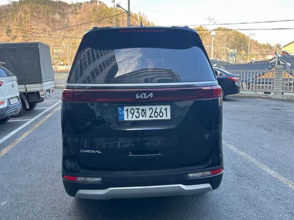 KIA Carnival - Vista 3